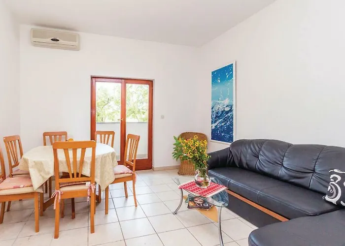 Amz Ap 1 Apartman Jadranovo